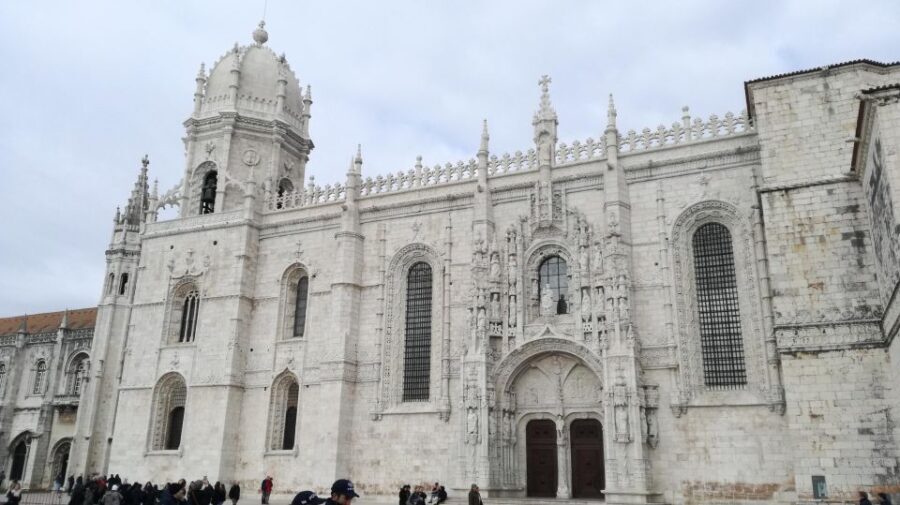 Lisbon: Jerónimos Monastery Guided Tour with Entry Ticket - A Close Look at Your Visit to Jerónimos Monastery