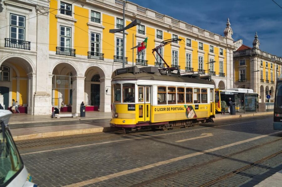 Lisbon: Landmarks Private Full-Day Tour with Admissions - Who Will Love This Tour?
