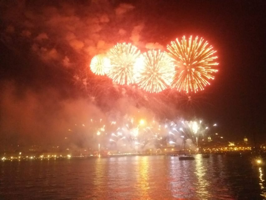 Lisbon: New Year's Eve Tagus River Cruise with Open Bar - Is This Tour Worth It?
