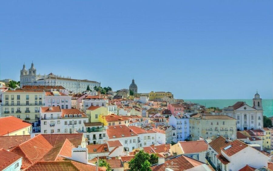 Lisbon: Óbidos, Nazaré, and Fátima Private Day Trip - FAQ