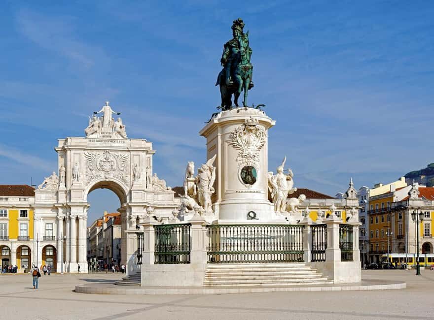 Lisbon Private City Tour Half Day - The Value of a Private Guide