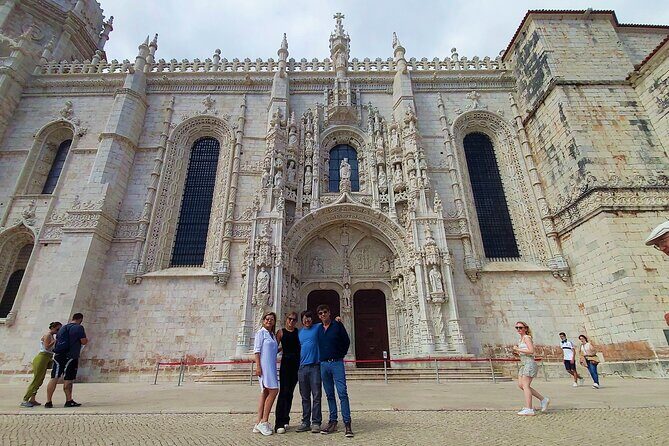 Lisbon Private Deluxe Half Day City Tour - The Sum Up