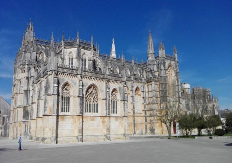 Lisbon: Private Guided Tour of Tomar, Batalha, and Alcobaça - The Itinerary: A Closer Look