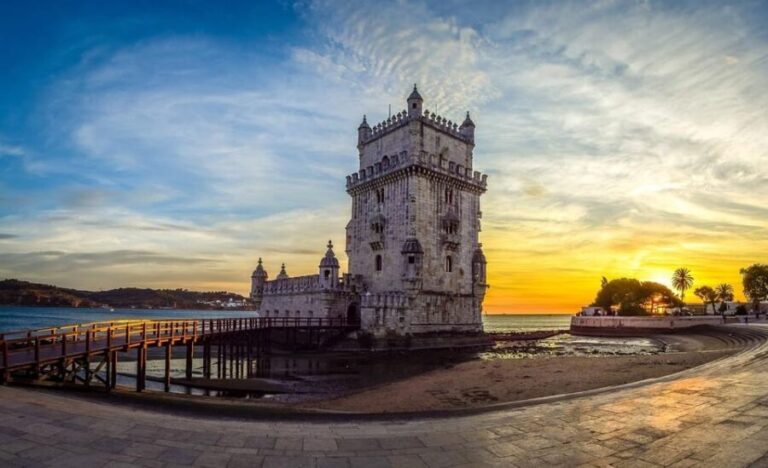 Lisbon Private Luxury City Tour - Transport and Comfort