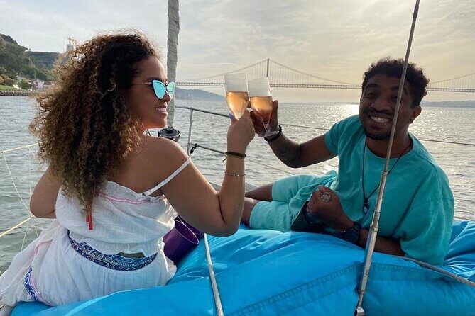 Lisbon: "Sunset" and "Day Tours" by boat, with drinks and Music. - Practical Details for Planning Your Tour