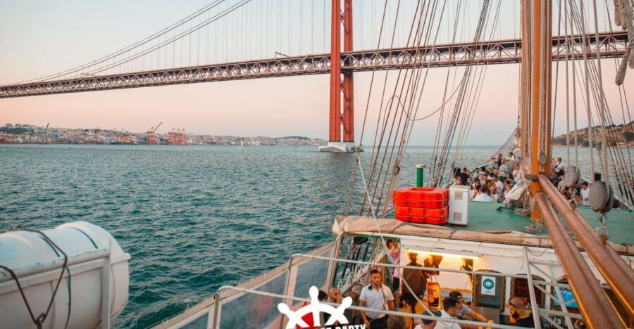 Lisbon: Sunset Boat Party with 2 Drinks and Free Club Entry - A Deep Dive into the Lisbon Sunset Boat Party Experience