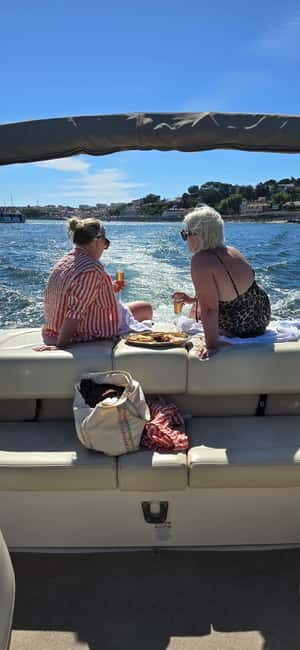 Lisbon - Sunset Tour by Private Boat with Welcome Drink - A Closer Look at the Experience