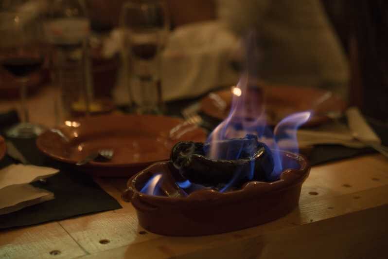 Lisbon: Tapas & Drinks with Fado Live Performance - What to Expect: Music, Food, and Atmosphere