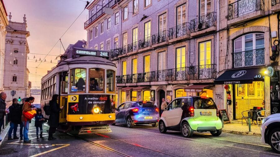 Lisbon tour Oldtown & Viewpoints on a tuktuk! - Practical Considerations