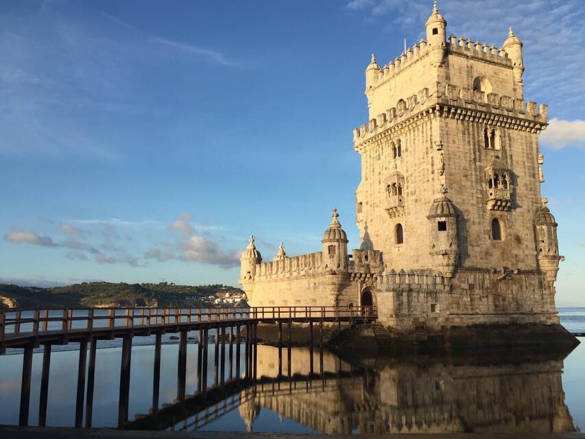 Lisbon Tour with a Local Guide. Private Car + walking tour - A Deep Dive into the Lisbon Private Tour Experience