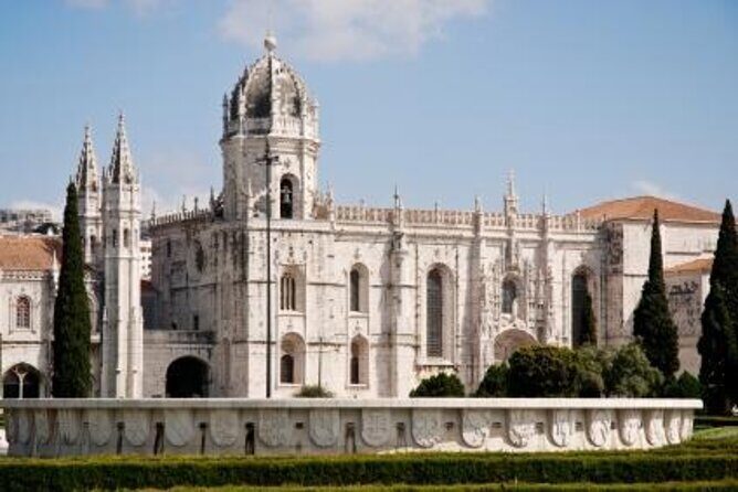 Lisbon walking tailored private tour (half day) - Why Choose a Private, Tailor-Made Walking Tour?