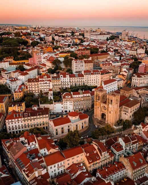 Lisbon with Tukxi: Sunset TukTuk Tour with Local Flavors - What Makes This Tour Stand Out