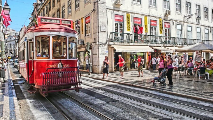 Lisbon's historic old town in a tuk-tuk in German - Who Would Enjoy This Tour?