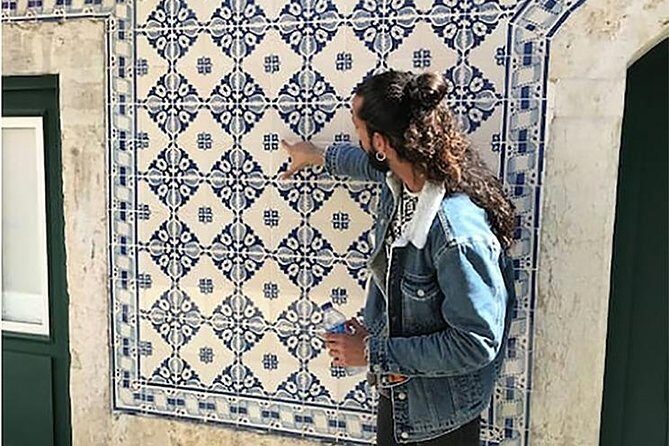 Lisbon's Kickstart Tour with a Local - A Deep Dive into Lisbon’s Kickstart Tour