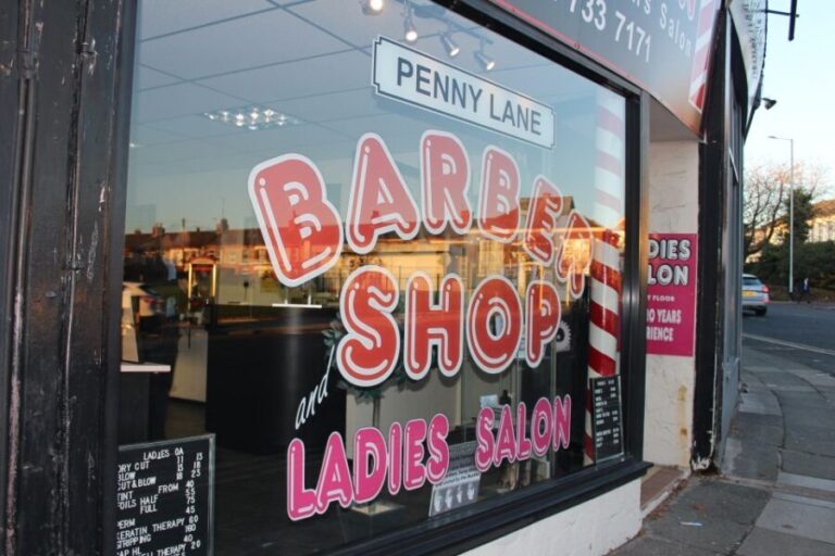 Liverpool: Private 3-Hour Beatles Classic Tour by Taxi - Exploring the Liverpool Beatles Tour in detail