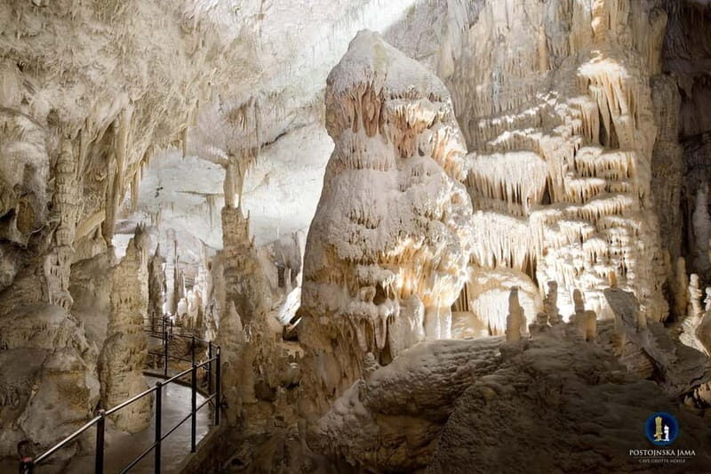 Ljubljana: Postojna Cave and Predjama Castle Tour - FAQs