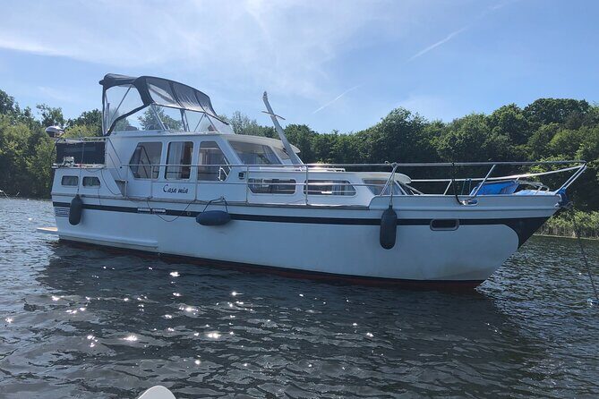 LOCK TOUR Incl. skipper Potsdam - Who Will Love This Tour?