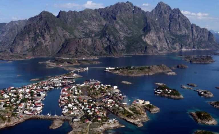 Lofoten Svolvær: Lunch cruise to Skrova & Henningsvær - Introduction: Setting Sail on a Norwegian Legend
