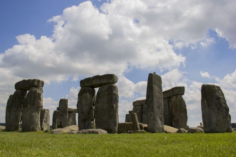 London: 3-Day Stonehenge, Bath & South West Coast Tour - Transportation, Accommodation, and Value