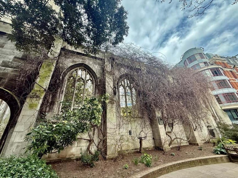 London Blitz Tour - Explore City of London Wartime History - A Detailed Look at the London Blitz Tour