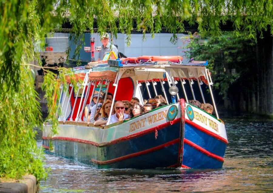 London: Canal Boat Ride on Camden Lock - The Experience in Detail