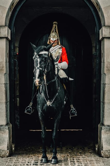 London: Changing of the Guard Experience and Landmarks Tour - A Closer Look at the Tour: What You Can Expect
