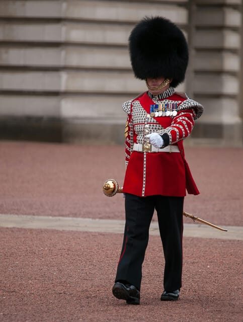 London: Changing of the Guard Experience Private Tour Guide - Exploring London with a Private Guide: What to Expect