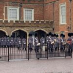 London: Changing of the Guard Experience with a Historian - An In-Depth Look at the Experience