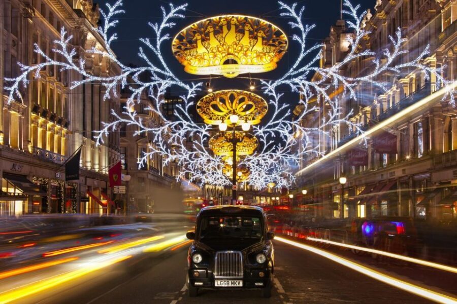 London: Christmas Eve City Tour with Dinner & Midnight Mass - Transportation and Logistics: What You Need to Know