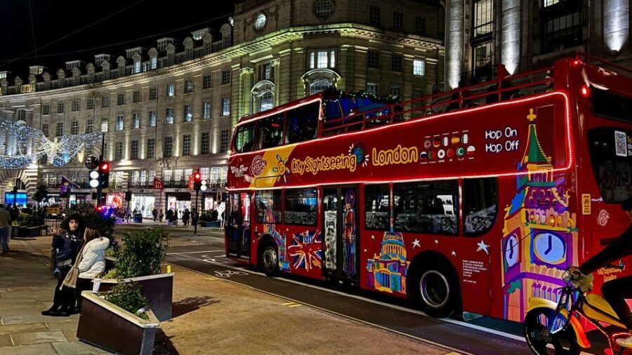 London: Christmas Lights Sightseeing Open-Top Bus Tour - The Experience in Detail