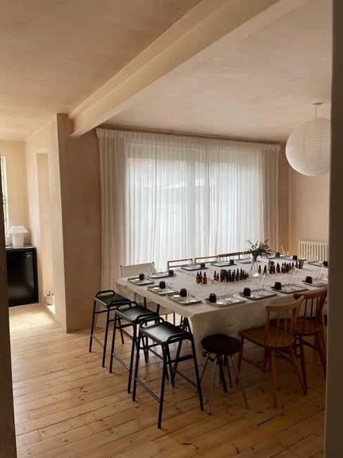 London: Essential Oil Candle Making Workshop - Setting the Scene: Crafting in the Heart of London