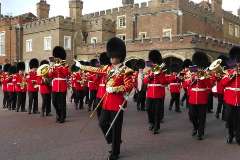 London: Essential Tour and Changing of the Guard - Practicalities and Tips
