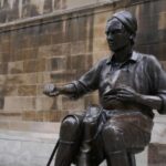 London: Fashion History of the Square Mile Walking Tour - An In-Depth Look at the Fashion History Walk