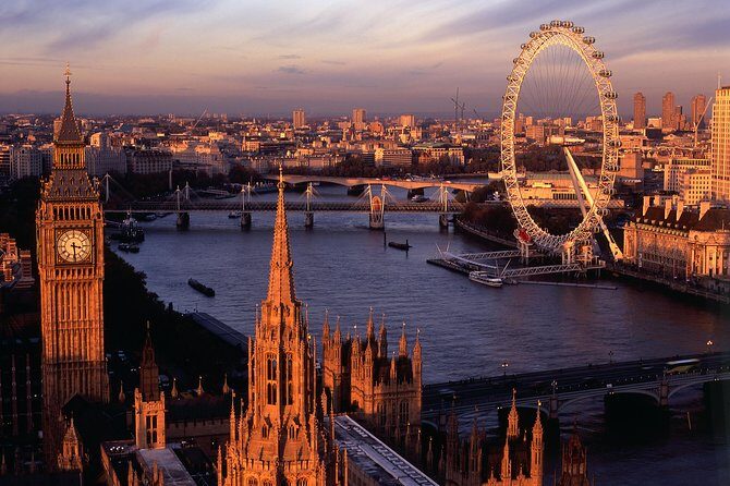 London Full Day Sightseeing Tour with London Eye & Snack Pack - Transportation & Group Size