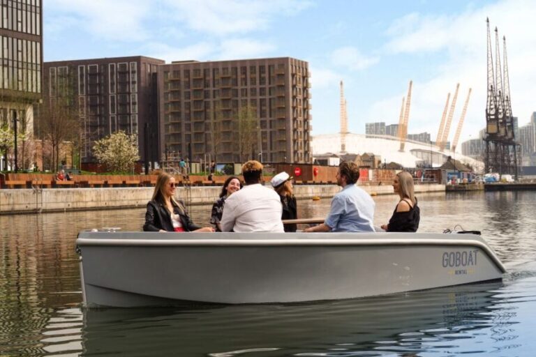 London: GoBoat Rental in Canary Wharf with London Docklands - The Value and Who It’s Perfect For