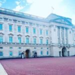 London: Guided Walking Tour with Changing Of The Guard - Buckingham Palace and Royal Traditions