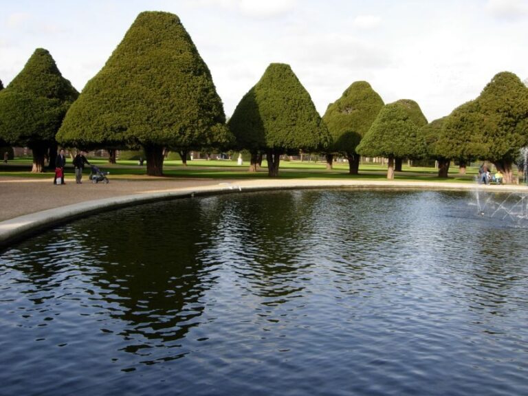 London Half-Day Private Chauffeur Driven Tour - FAQs