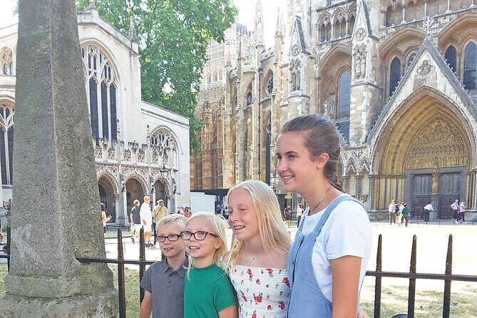 London Highlights Family-Friendly Walking Tour with Top Guide - How the Tour Fits into Your London Itinerary