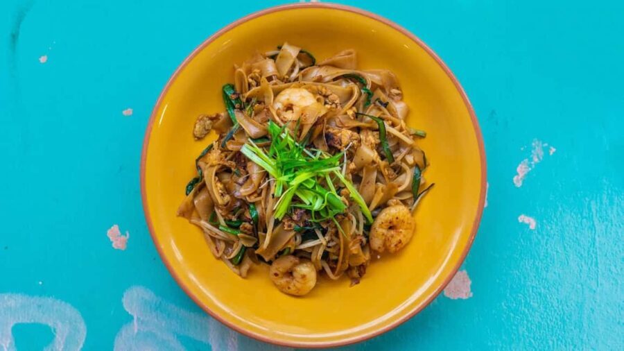London: Malaysian Cooking Class with Wine - A Closer Look at the Malaysian Cooking Class Experience