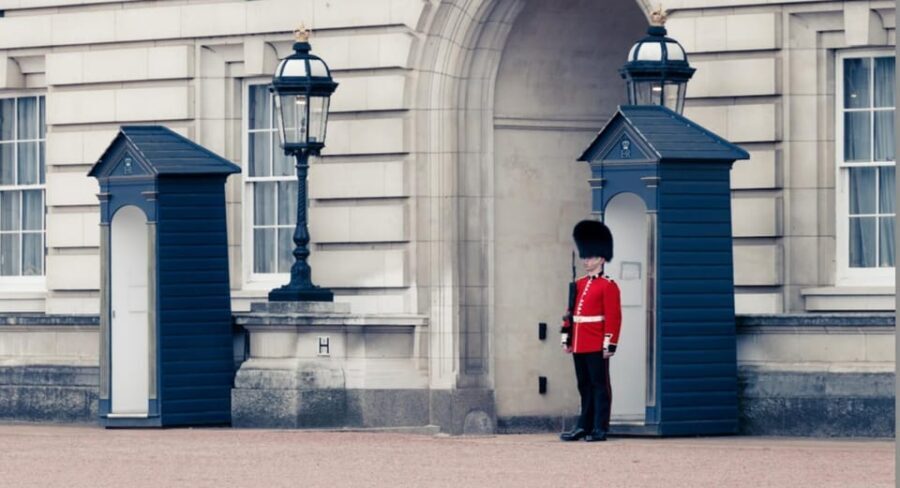 London: Private Royal Walking Tour with a Local Guide - An In-Depth Look at the London Royal Walking Tour