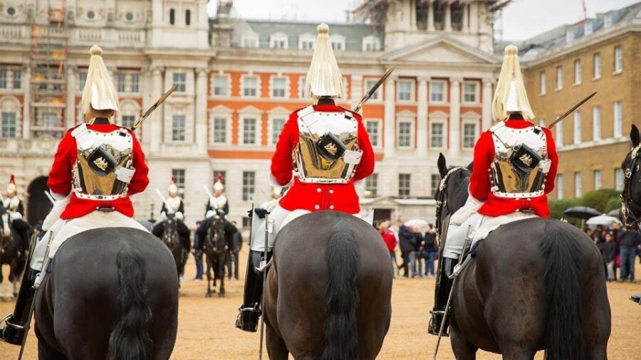 London: Private tour From Big Ben to Buckingham - An In-Depth Look at the Tour Experience