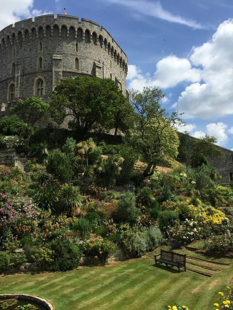 London: Private Tour to Windsor Castle, Stonehenge & Bath