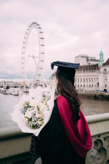 London: Professional Photoshoot to create special moments - The Value and Practicality