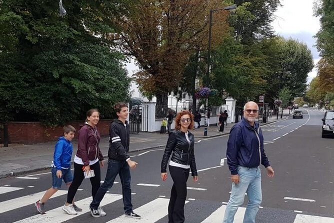 London Rock N Pop taxi Tour - An In-Depth Look at the London Rock N Pop Taxi Tour