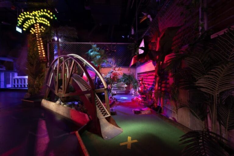 London: Shoreditch Junkyard Golf Tickets for 9 or 18 Holes - FAQs