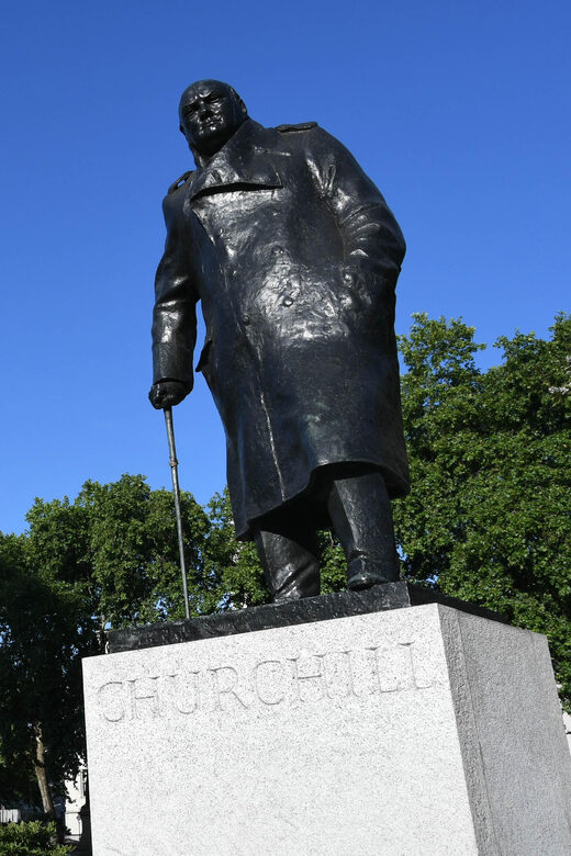 London Sightseeing Taxi Tour & Churchill War Rooms Entry - Exploring London from the Comfort of a Black Cab