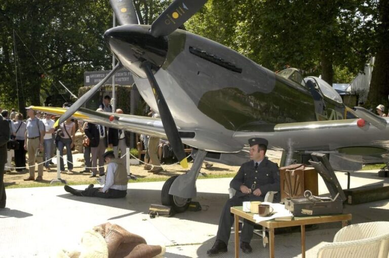 London: Spitfire Cockpit Experience - Practical Details