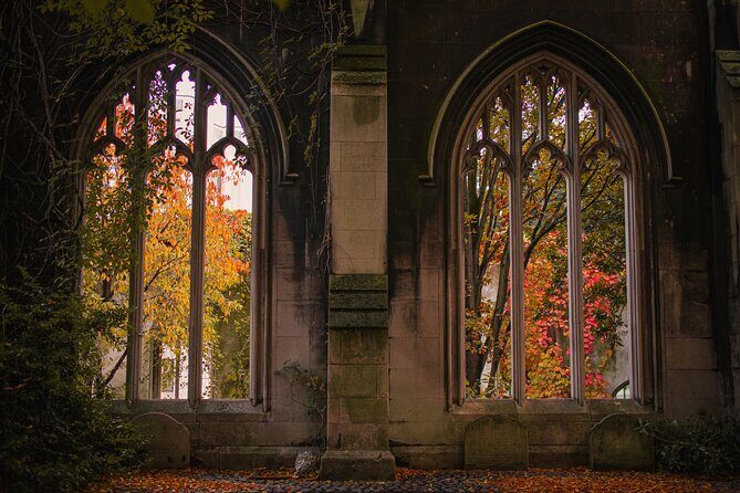 London through the lens: Iconic photo spots, hidden gems & food. - FAQs about London Through the Lens