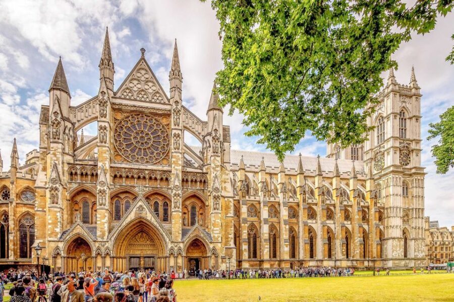 London: Top 30 Sights Walking Tour & St Pauls Cathedral - Practical Details and Tips