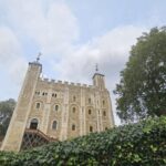 London: Tower of London and Crown Jewels Easy Access Tour - An In-Depth Look at the Experience
